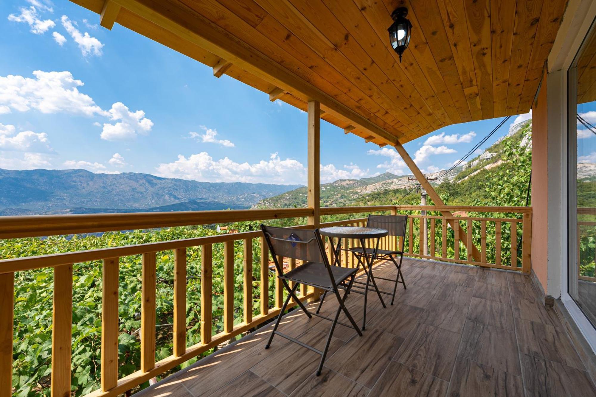 Ostrog Retreat Appartement Povija Buitenkant foto